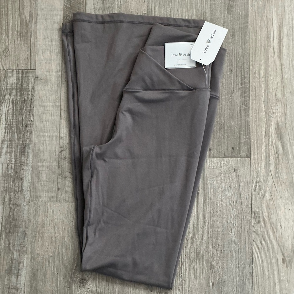 Love Wish V Waist Flare Leg Leggings
